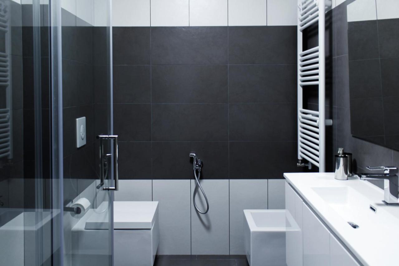 La Bella Milano-Les Nubles Sabotino Apartment Luaran gambar